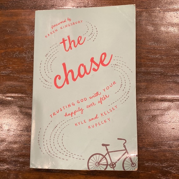 2 Christian Dating & Intimacy Books | Trusting God with Your Happily Ever After - Picture 7 of 13